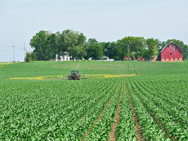 A recent national survey conducted by Purdue University found that 52% of producers see farmland as either a good or "extremely" good investment. (DTN/The Progressive Farmer file photo)